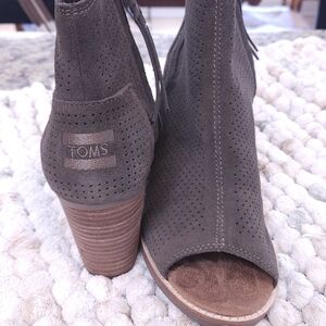 TOMS Majorca Peep Toe Perforated Booties – Size 10